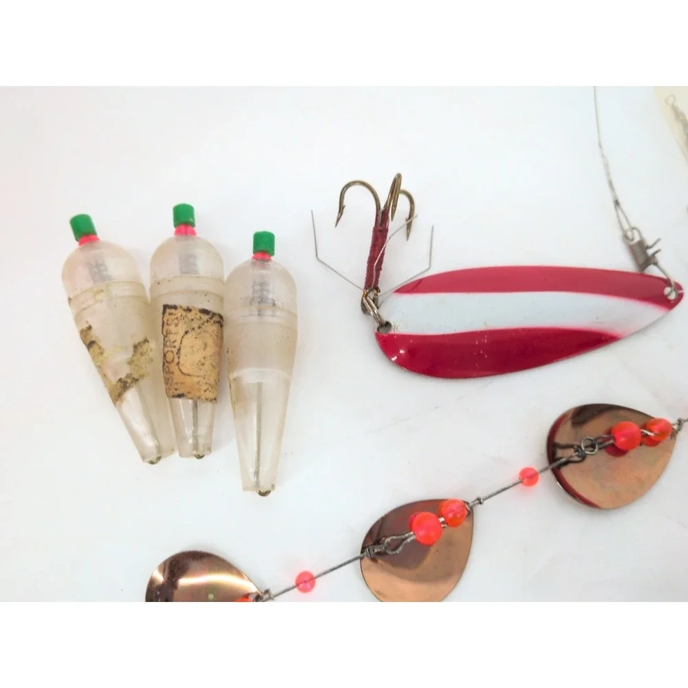Vintage Fishing Lures Lot Mepps Aglia Red Devil Rapala Hula Spinners Hooks